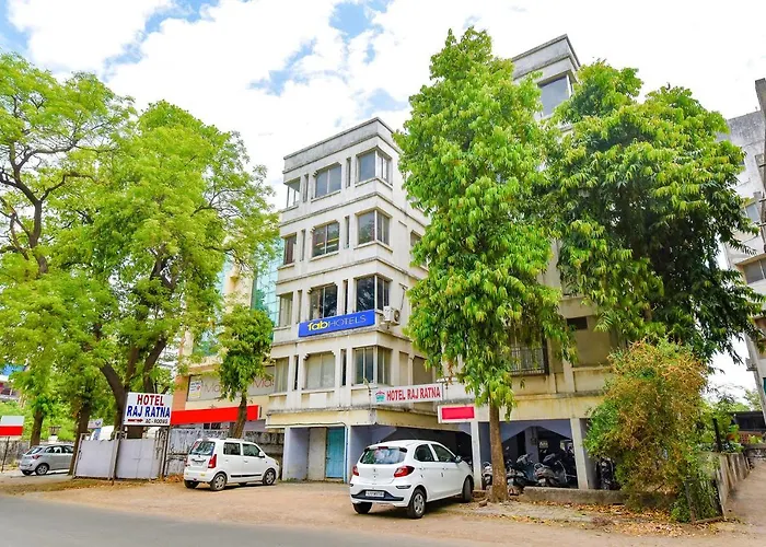 Fabhotel Raj Ratna - Nr Ashram Road Ahmedabad